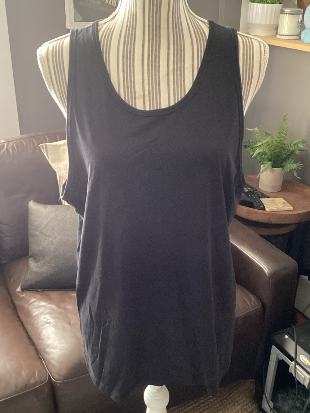 lululemon athletica Black Scoop Neck Tank